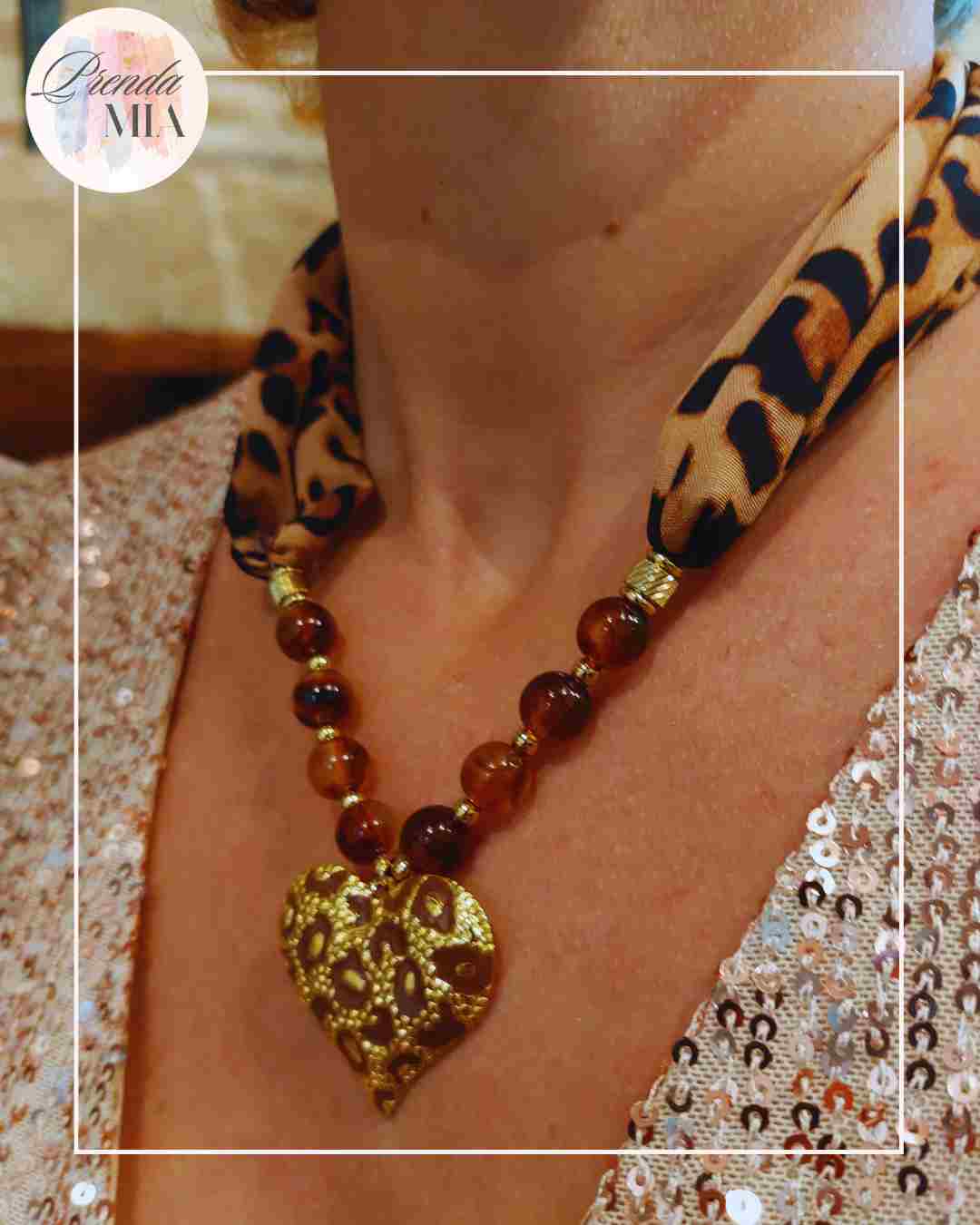 Collier Léopard, foulard et coeur