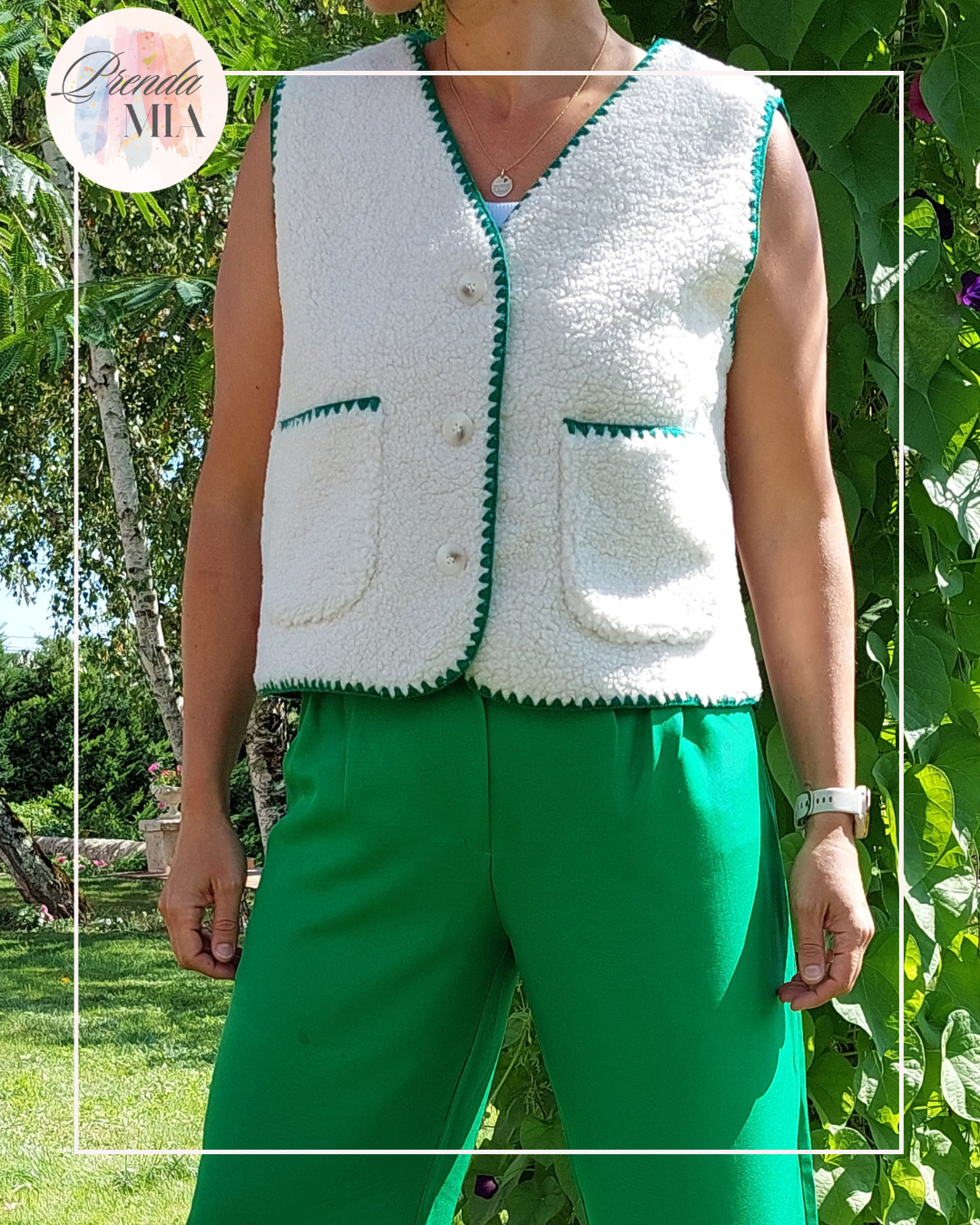 Gilet sans manches liseré vert