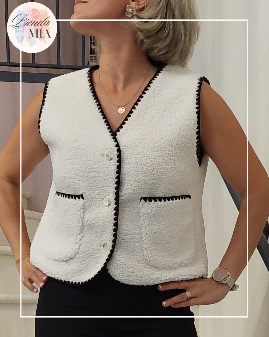 Gilet sans manches liseré noir