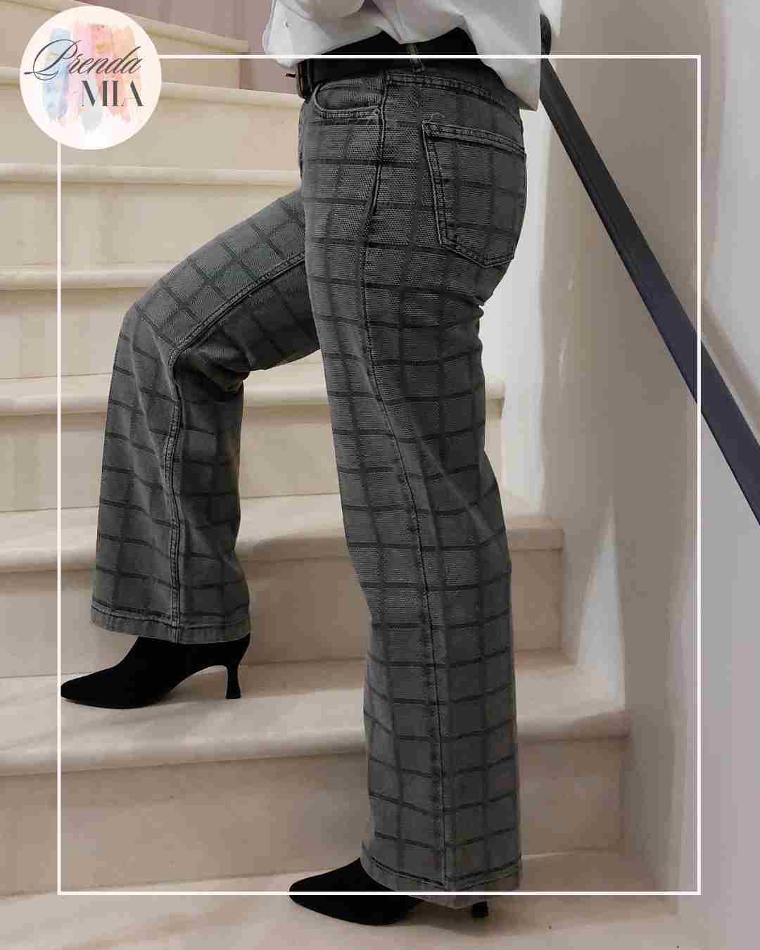 Jean Gris Mom – bleu gris carreaux