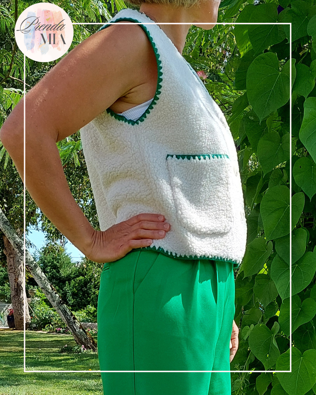 Gilet sans manches liseré vert