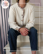 Gilet beige à liseré fleuri