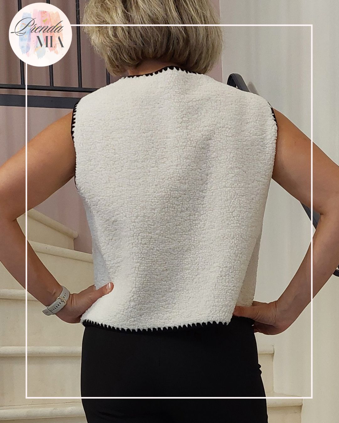 Gilet sans manches liseré noir