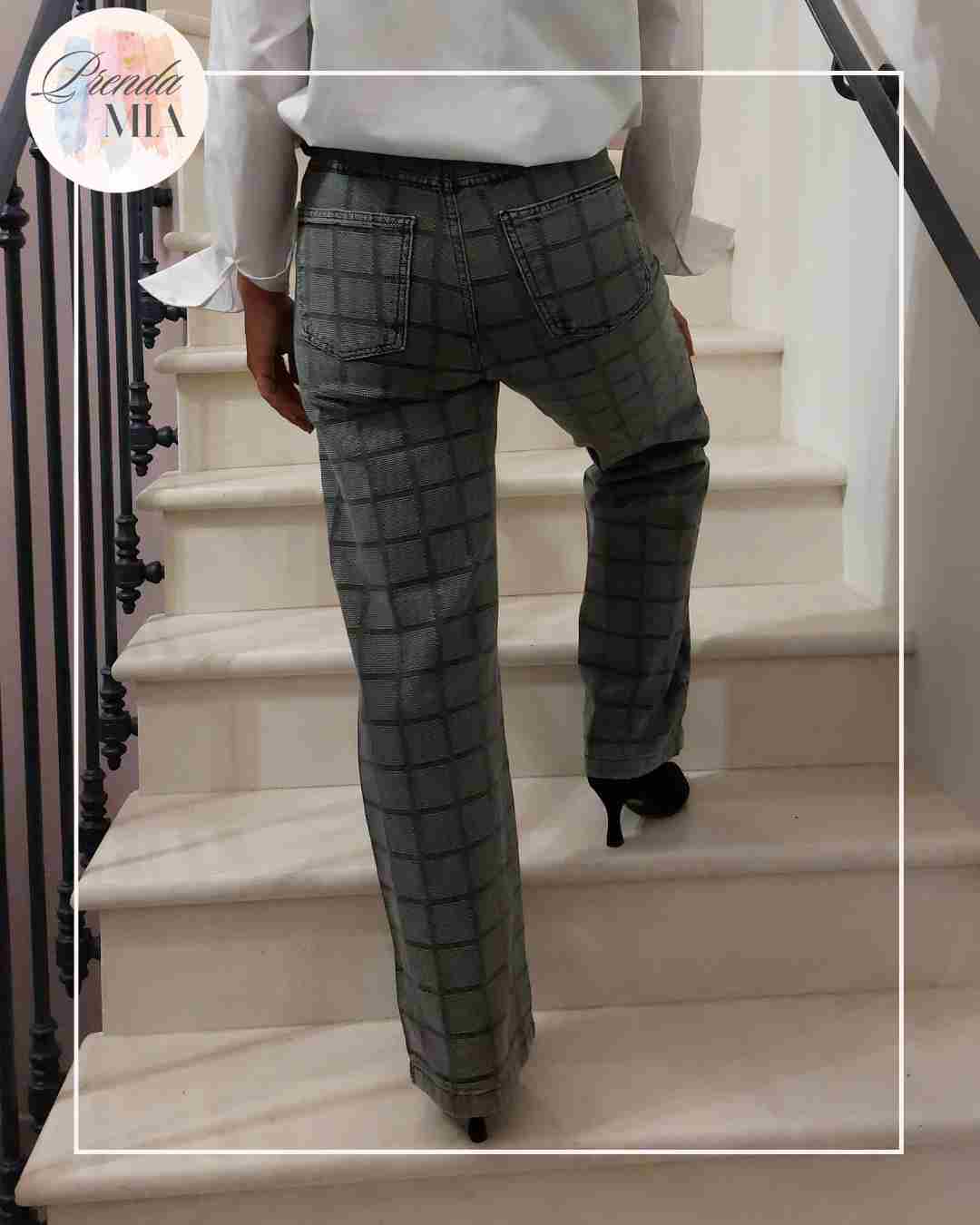 Jean Gris Mom – bleu gris carreaux