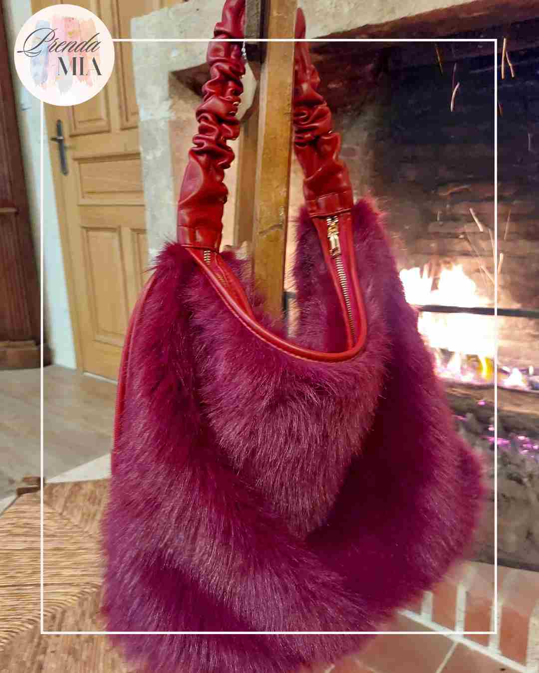 Sac à main fourrure bordeaux