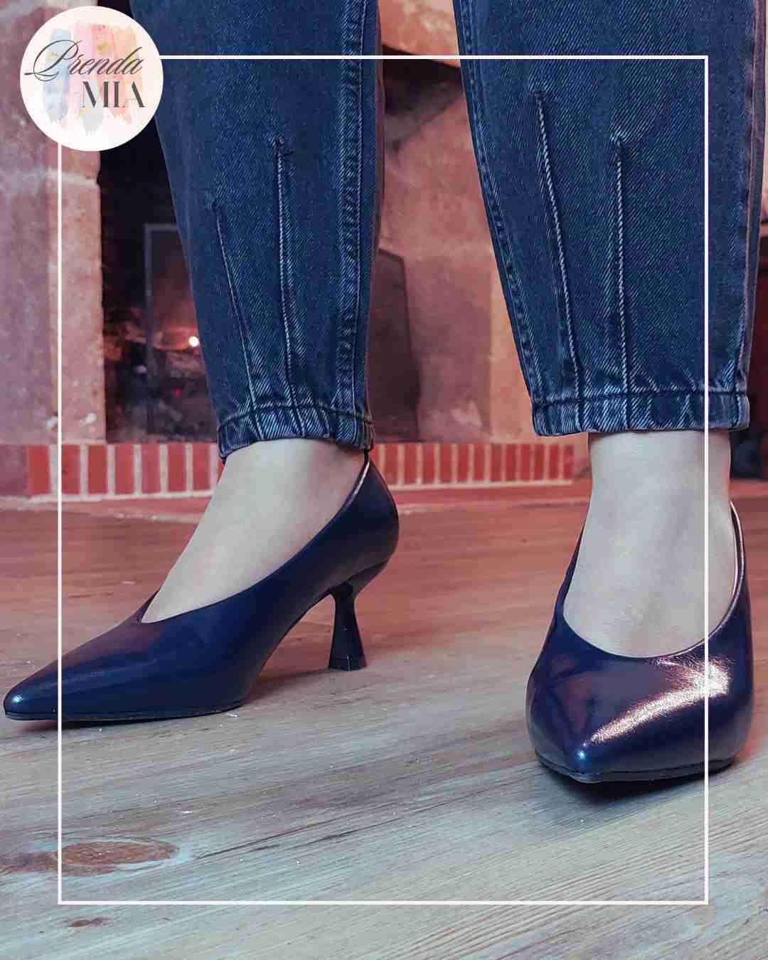 Escarpins bleu marine en similicuir