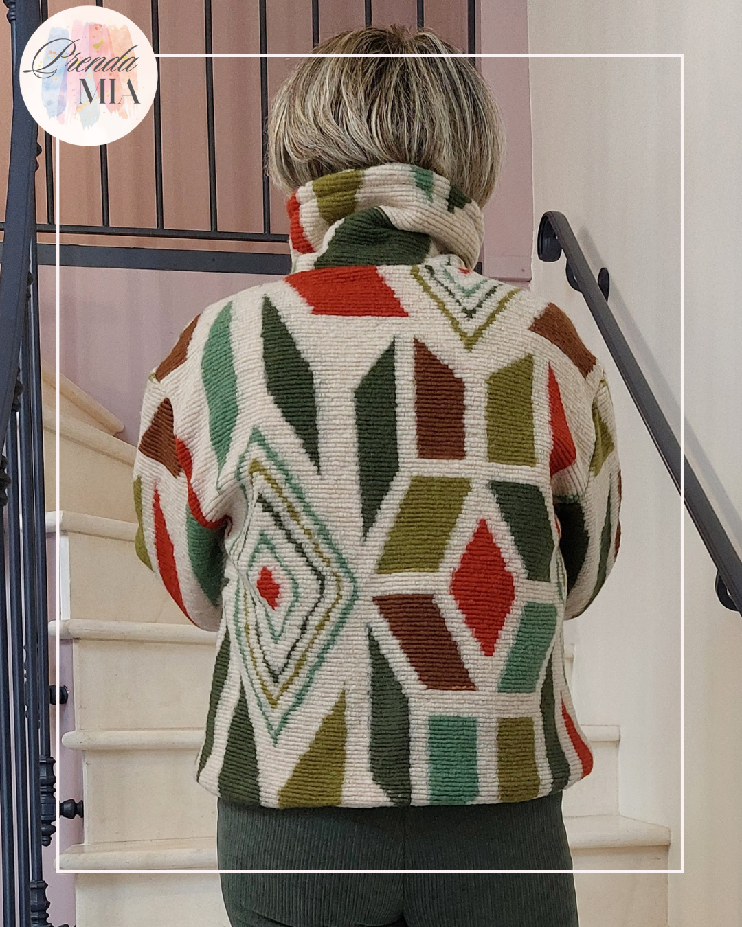 Veste courte en laine à motifs