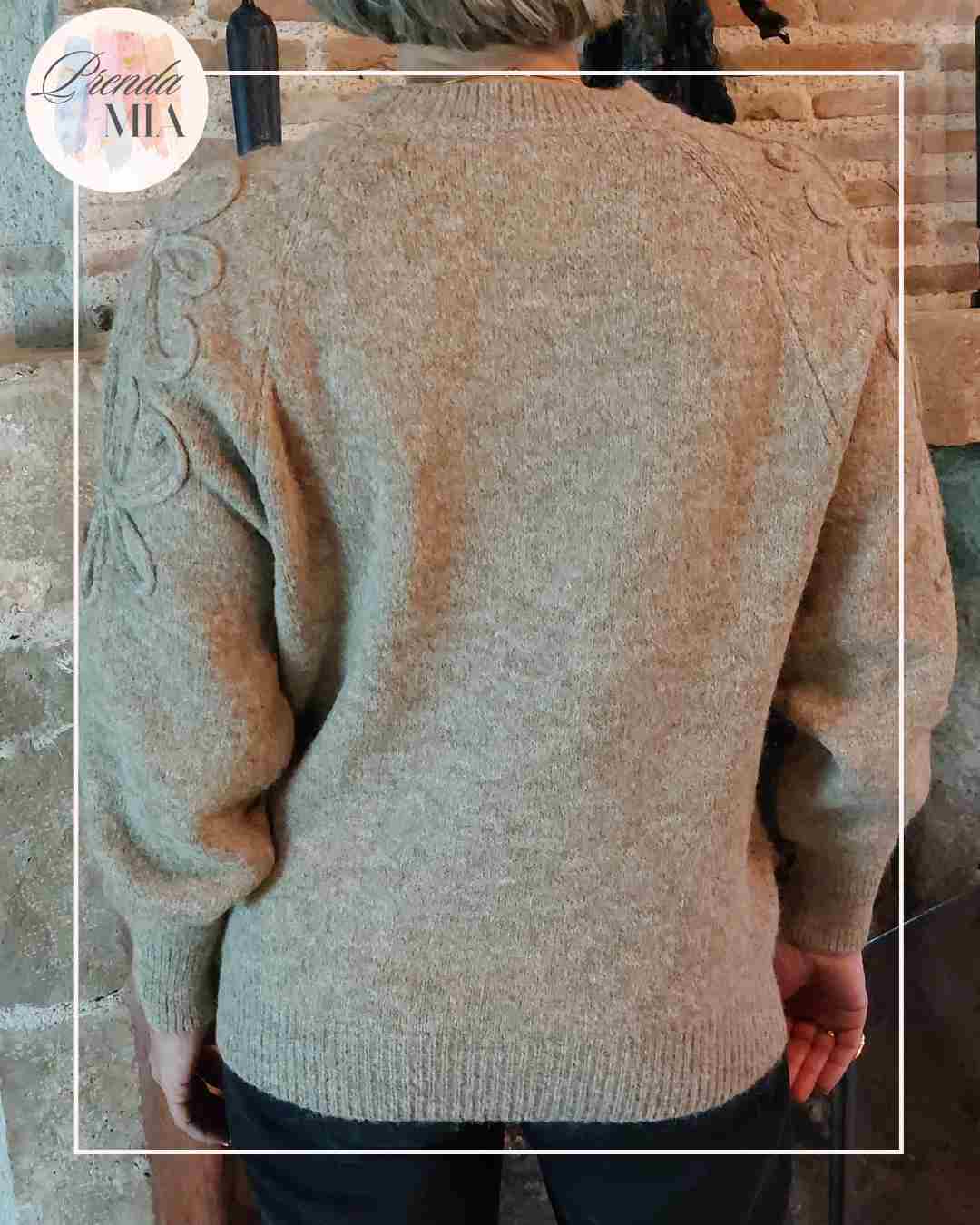 Pull en maille manches ornées - Beige