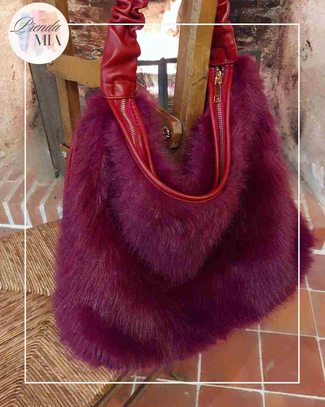 Sac à main fourrure bordeaux