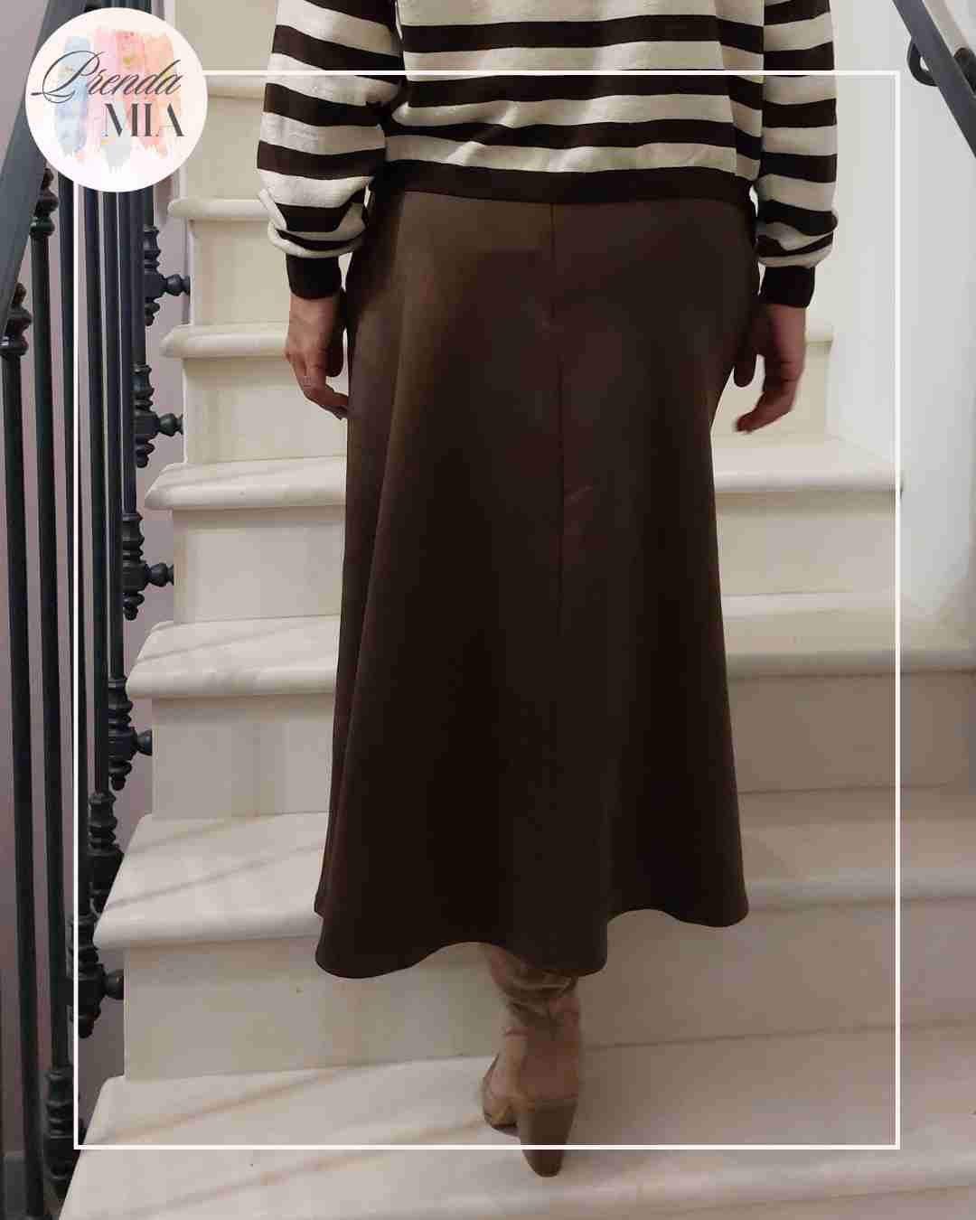 Jupe en Daim Chocolat – Style Cow-Boy