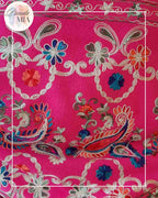 Châle brodé fuchsia