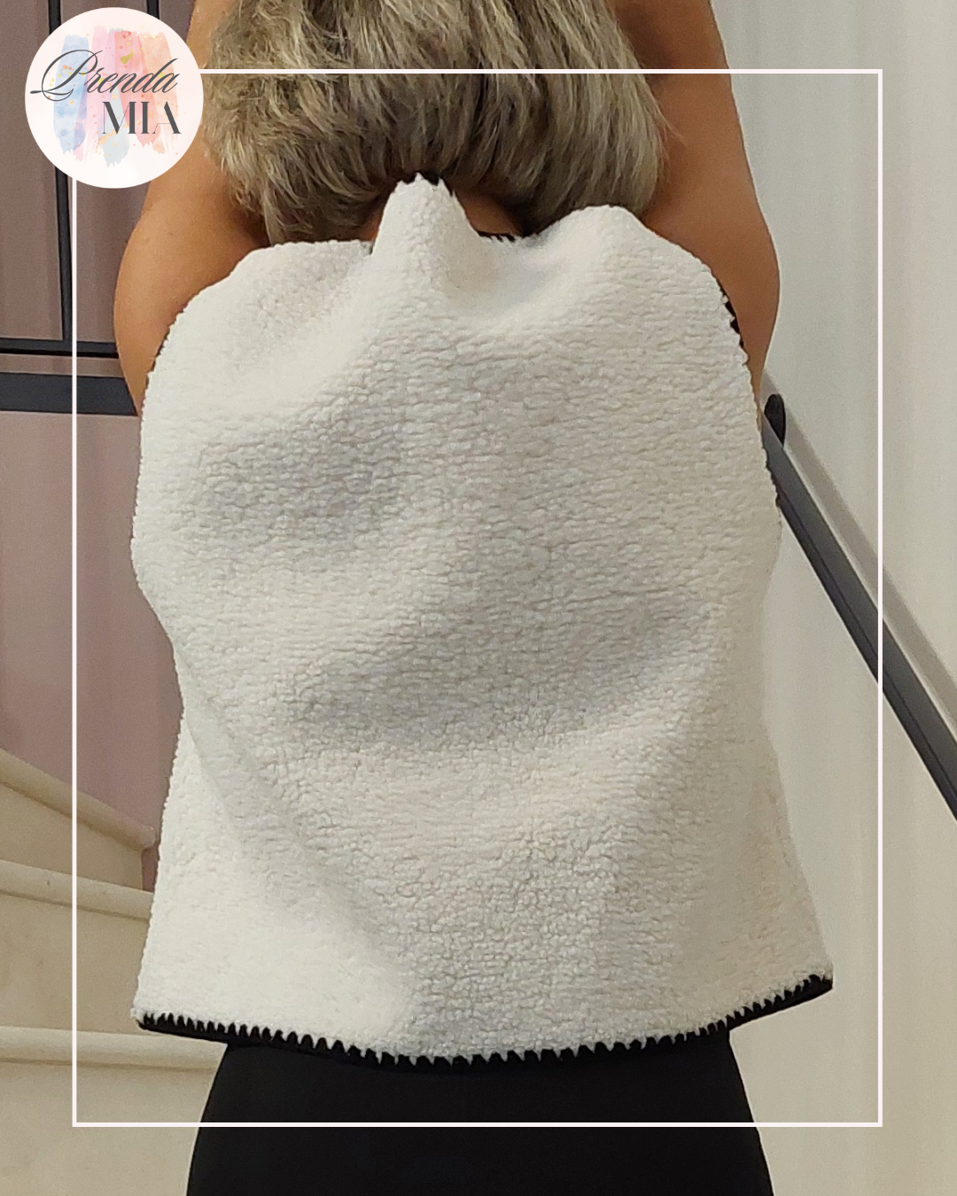 Gilet sans manches liseré noir