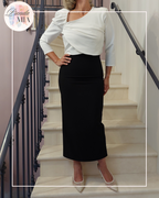 Straight, smooth skirt - black